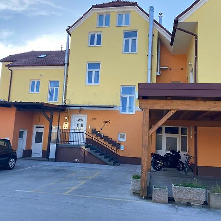 Apartma Rogatec Exterior photo